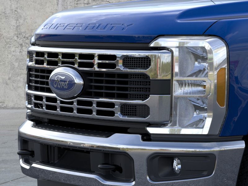 2026 Ford Super Duty F-350® XLT