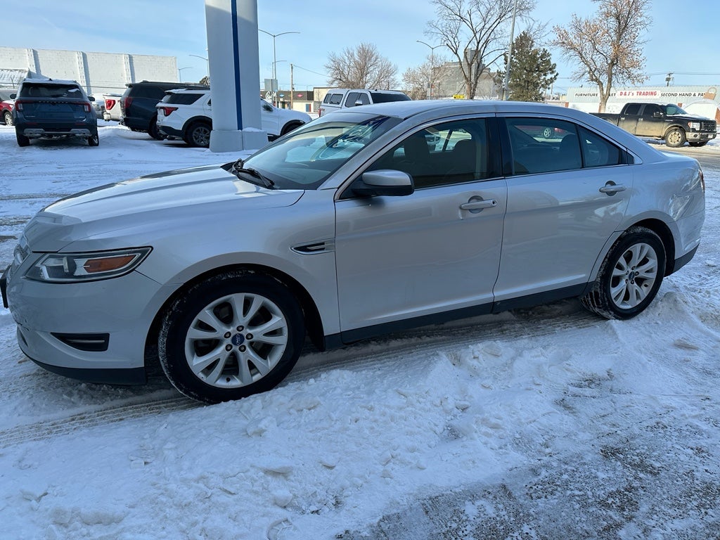 2010 Ford Taurus SEL