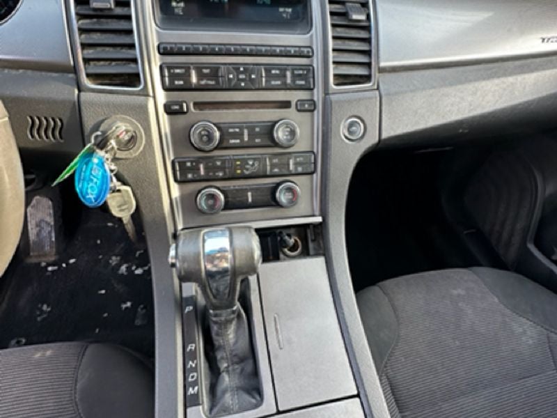 2010 Ford Taurus SEL