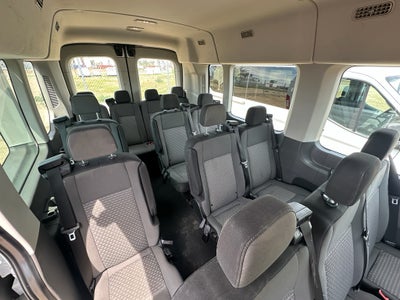 2022 Ford Transit Wagon XLT