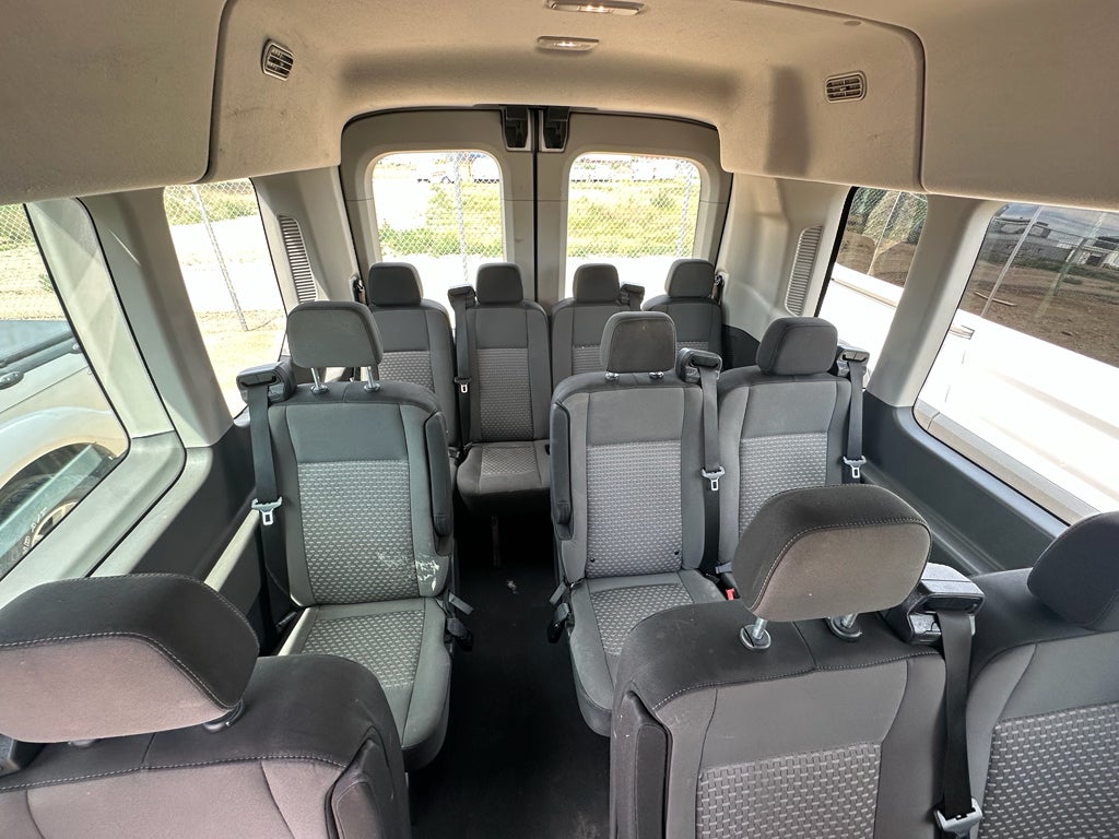 2022 Ford Transit Wagon XLT