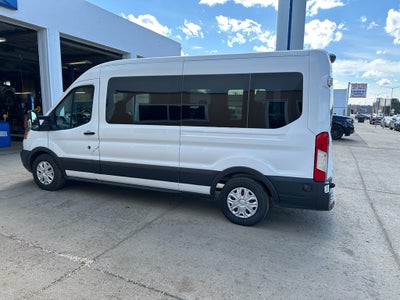 2022 Ford Transit Wagon XLT