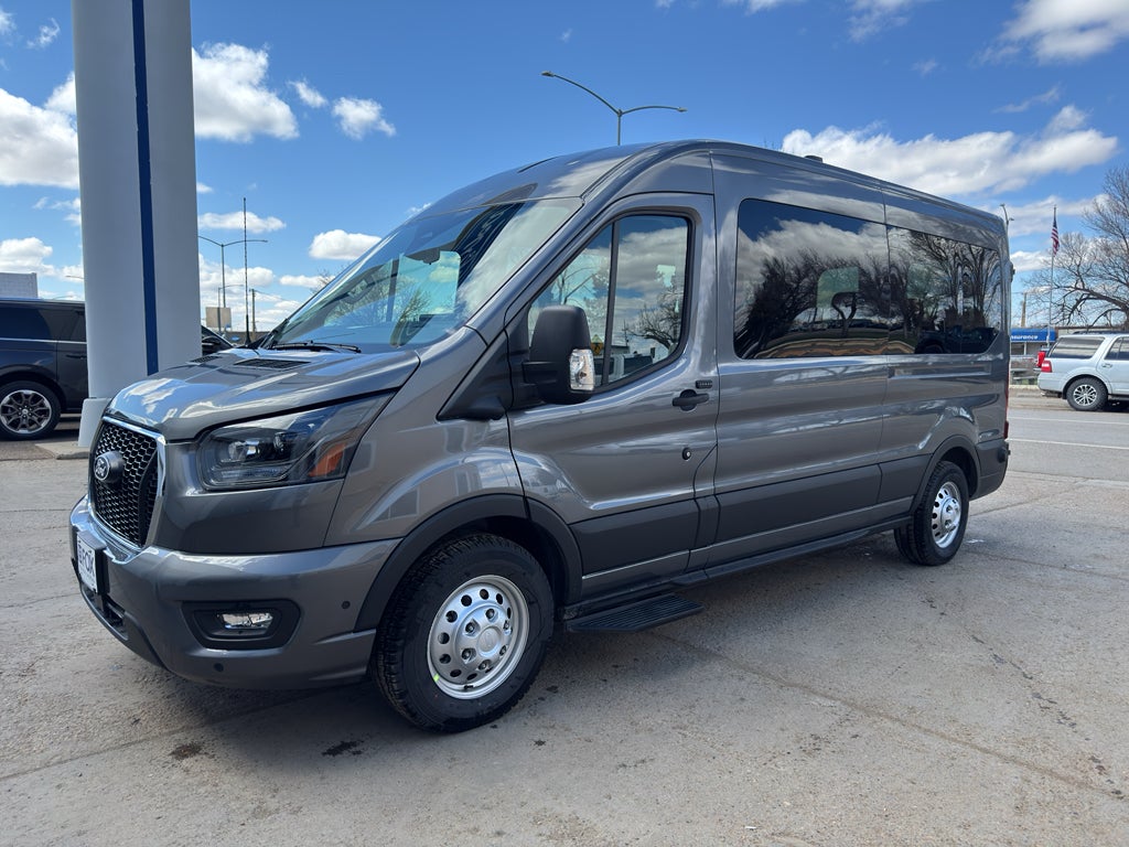 2026 Ford Transit Wagon XLT