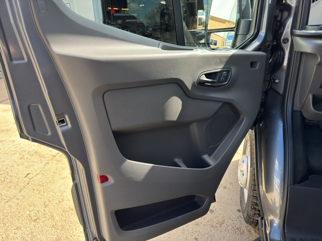2026 Ford Transit Wagon XLT