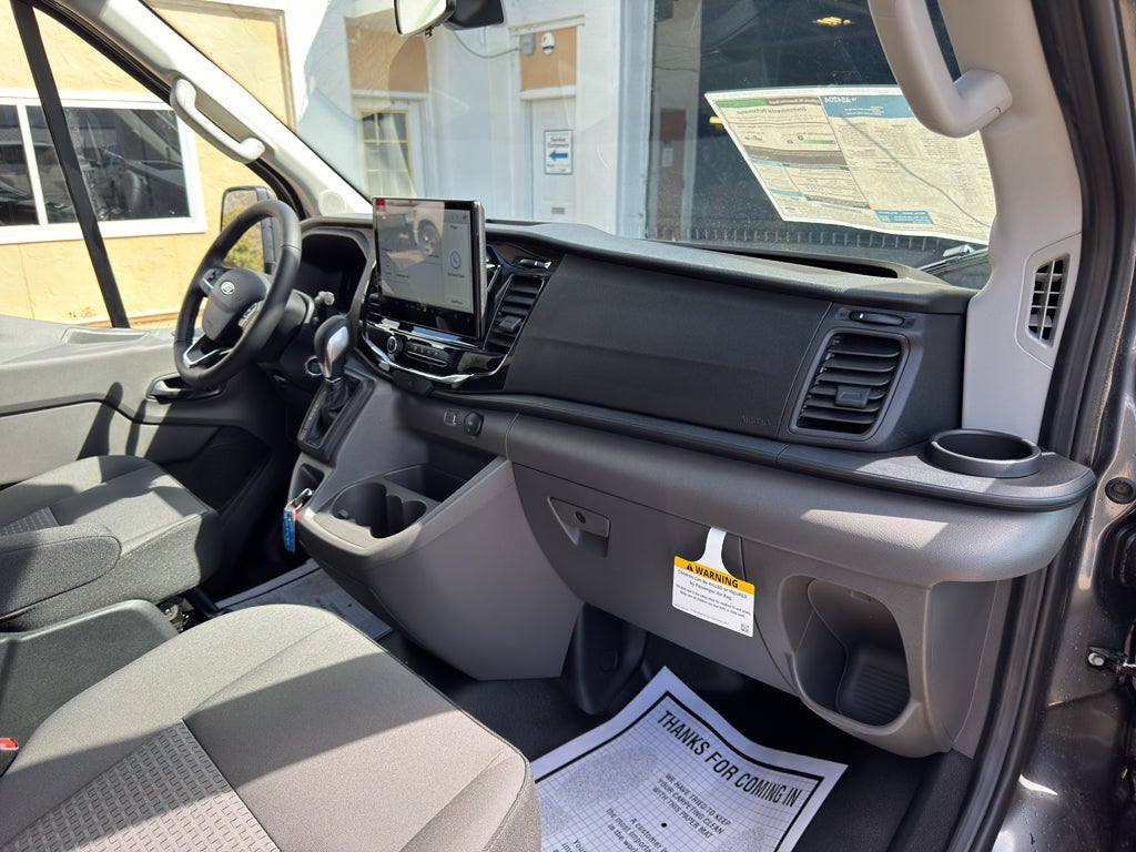 2026 Ford Transit Wagon XLT