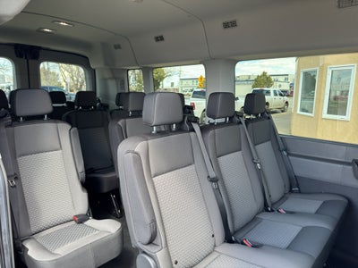 2026 Ford Transit Wagon XLT