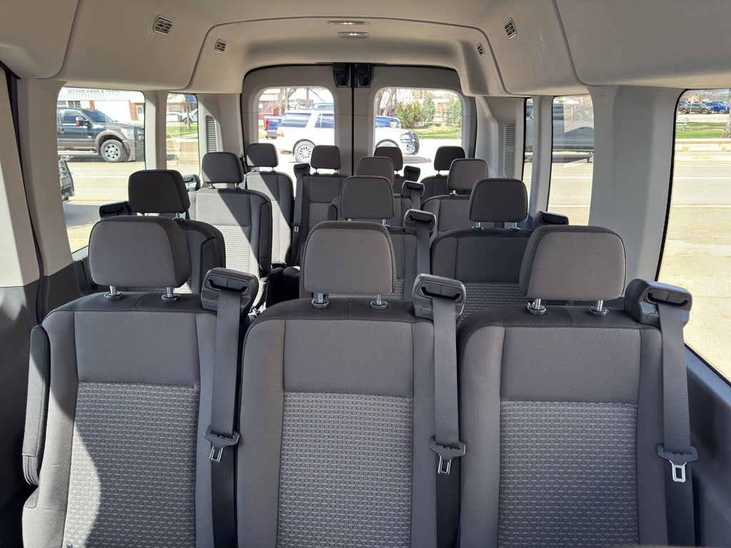 2026 Ford Transit Wagon XLT