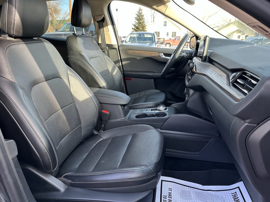 2020 Ford Escape Titanium