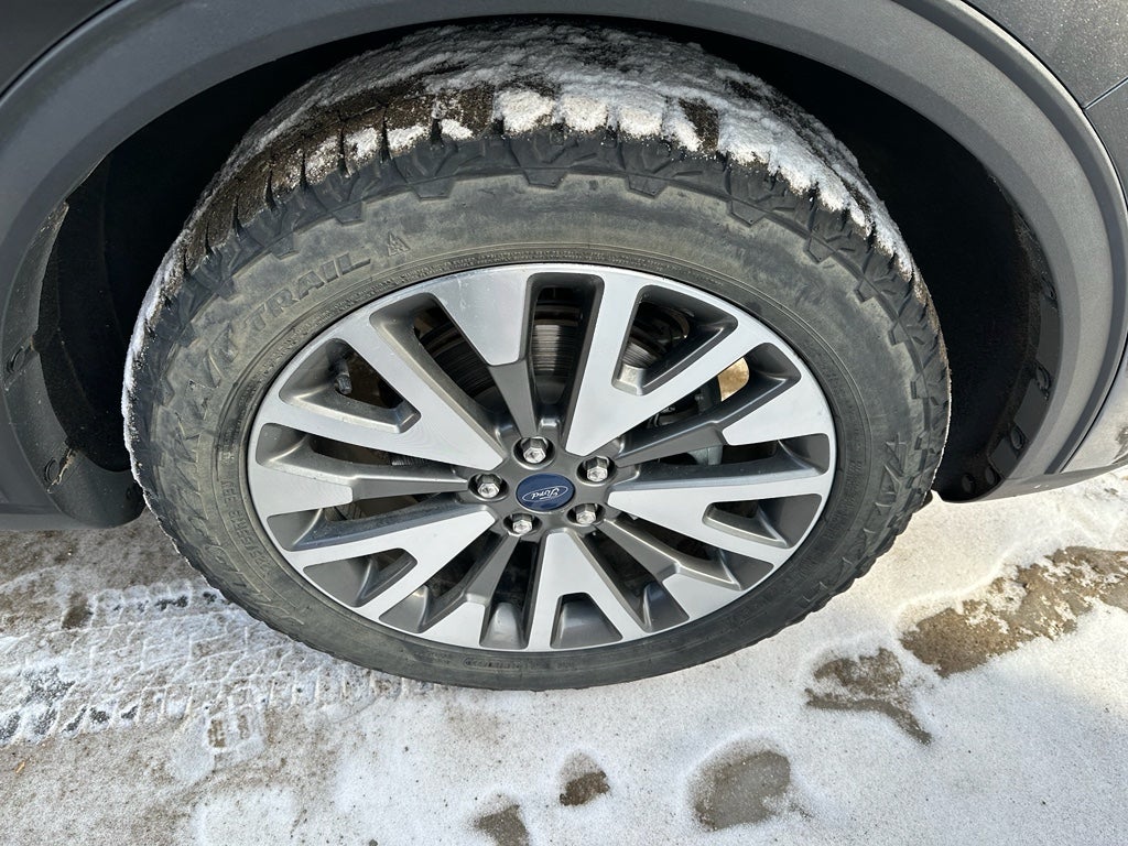 2020 Ford Escape Titanium