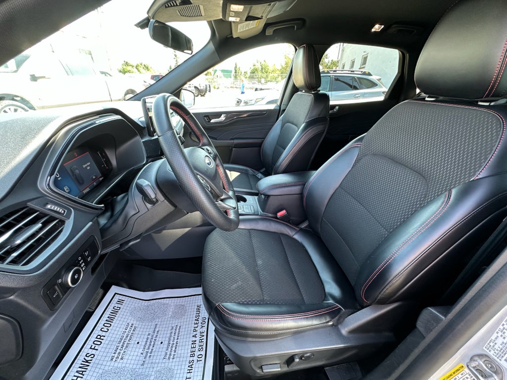 2025 Ford Escape ST-Line Select