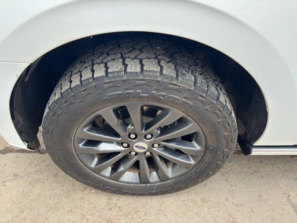 2023 Ford Expedition MAX Platinum
