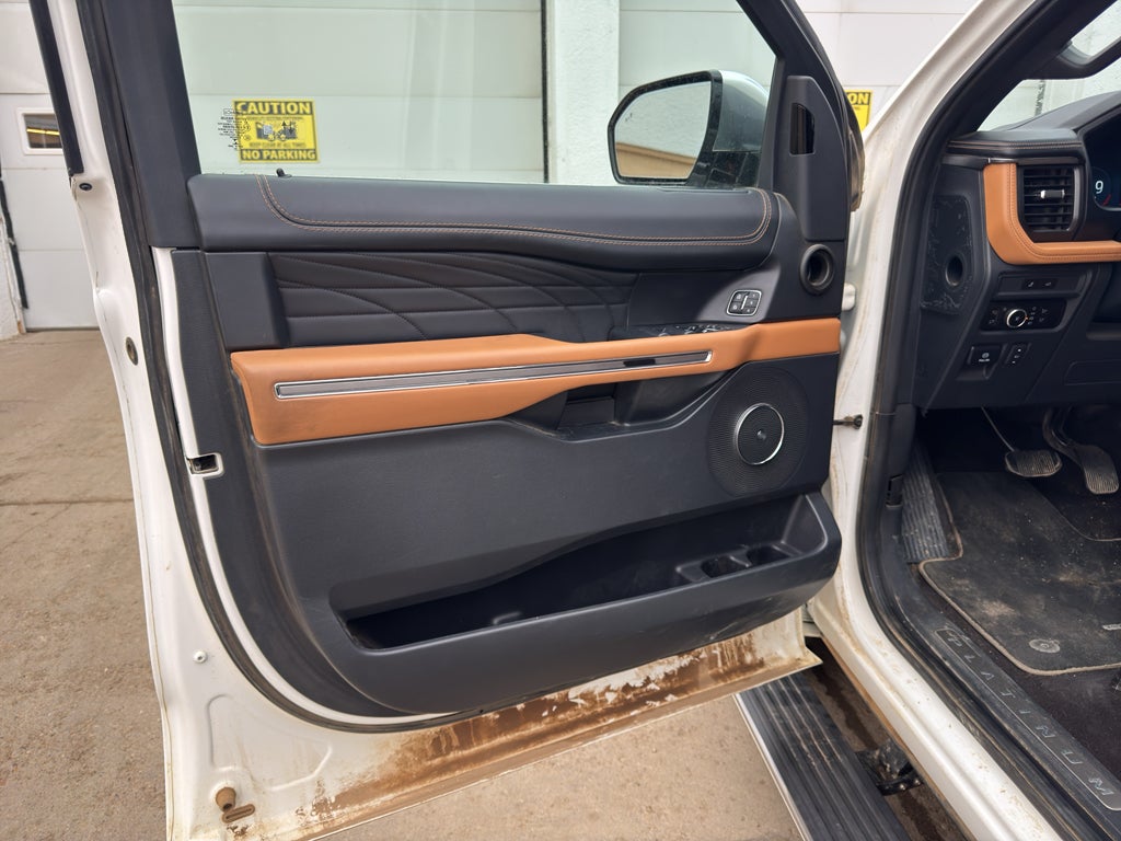 2023 Ford Expedition MAX Platinum