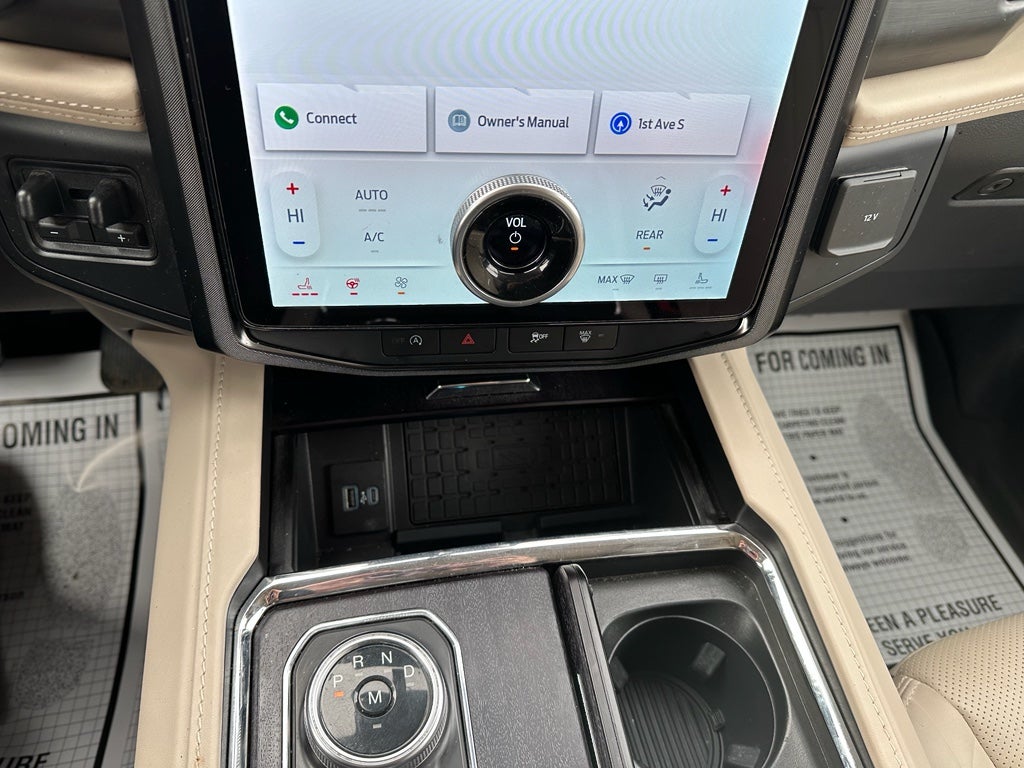 2023 Ford Expedition MAX Platinum