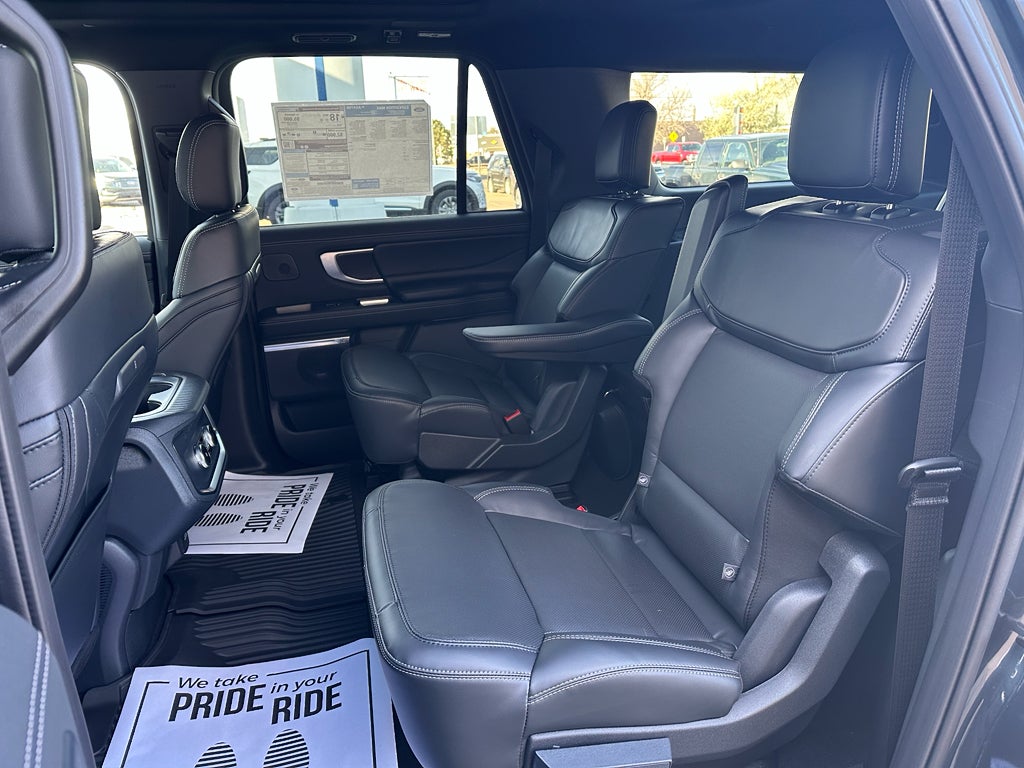 2025 Ford Expedition MAX Platinum