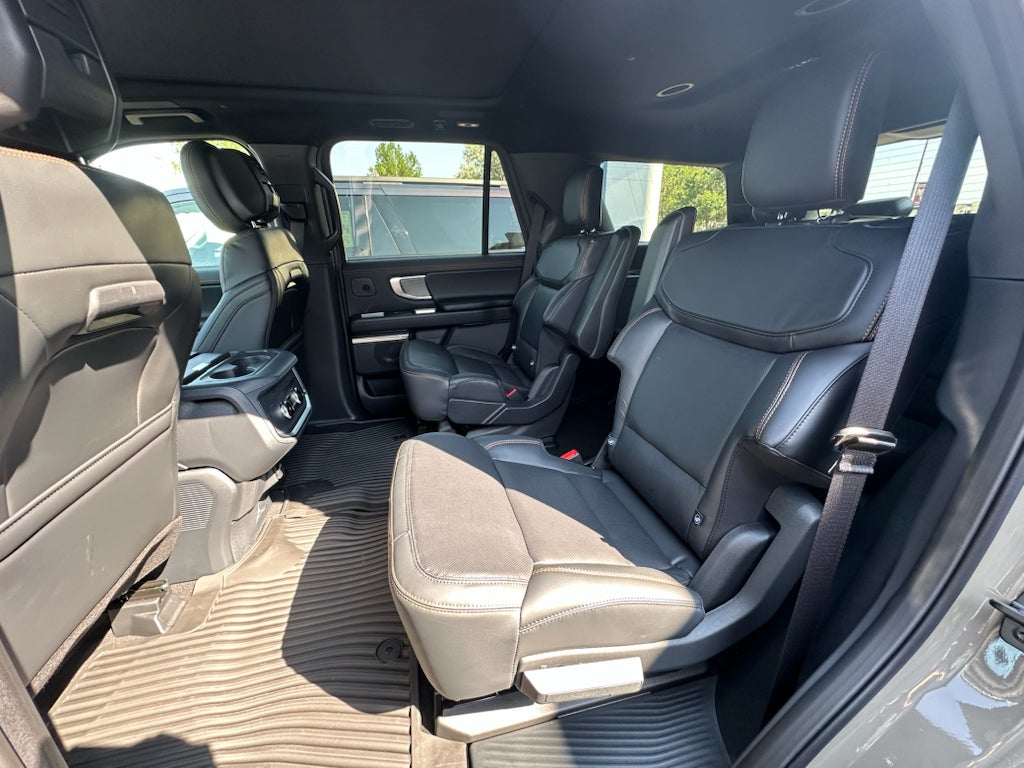 2027 Ford Expedition Tremor