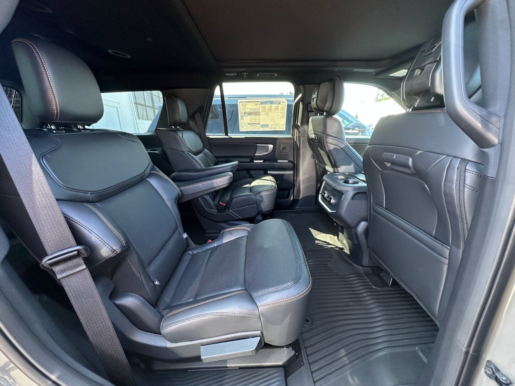 2027 Ford Expedition Tremor