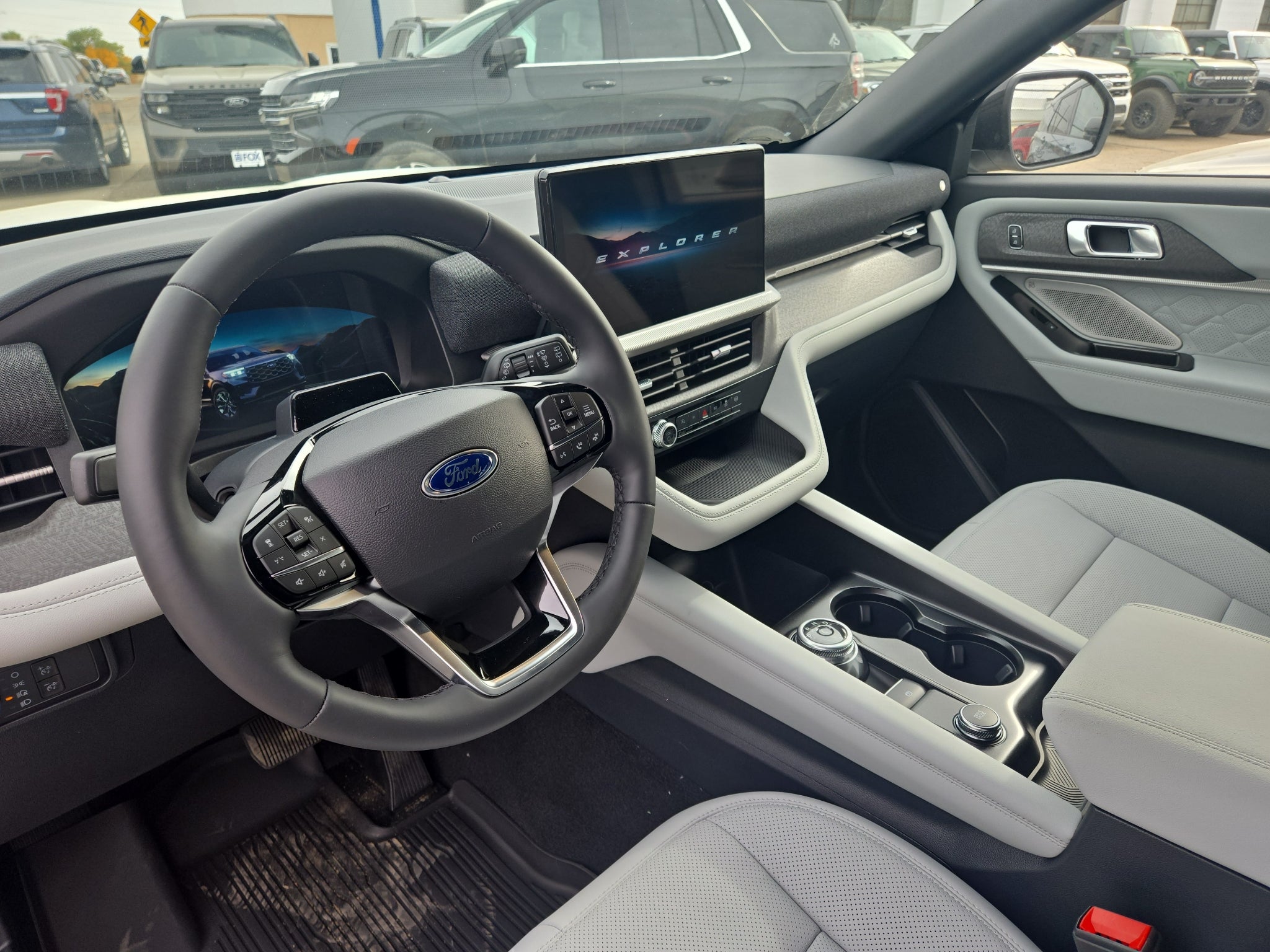 2027 Ford Explorer Platinum