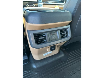 2027 Ford F-250 LARIAT