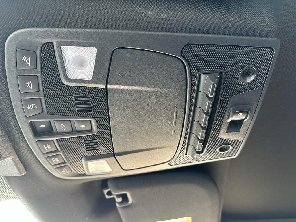 2022 Ford F-350 LARIAT