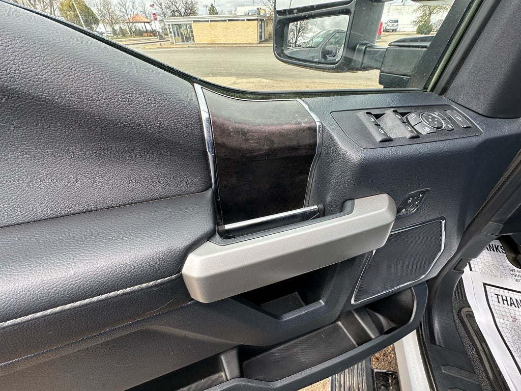 2022 Ford F-350 LARIAT