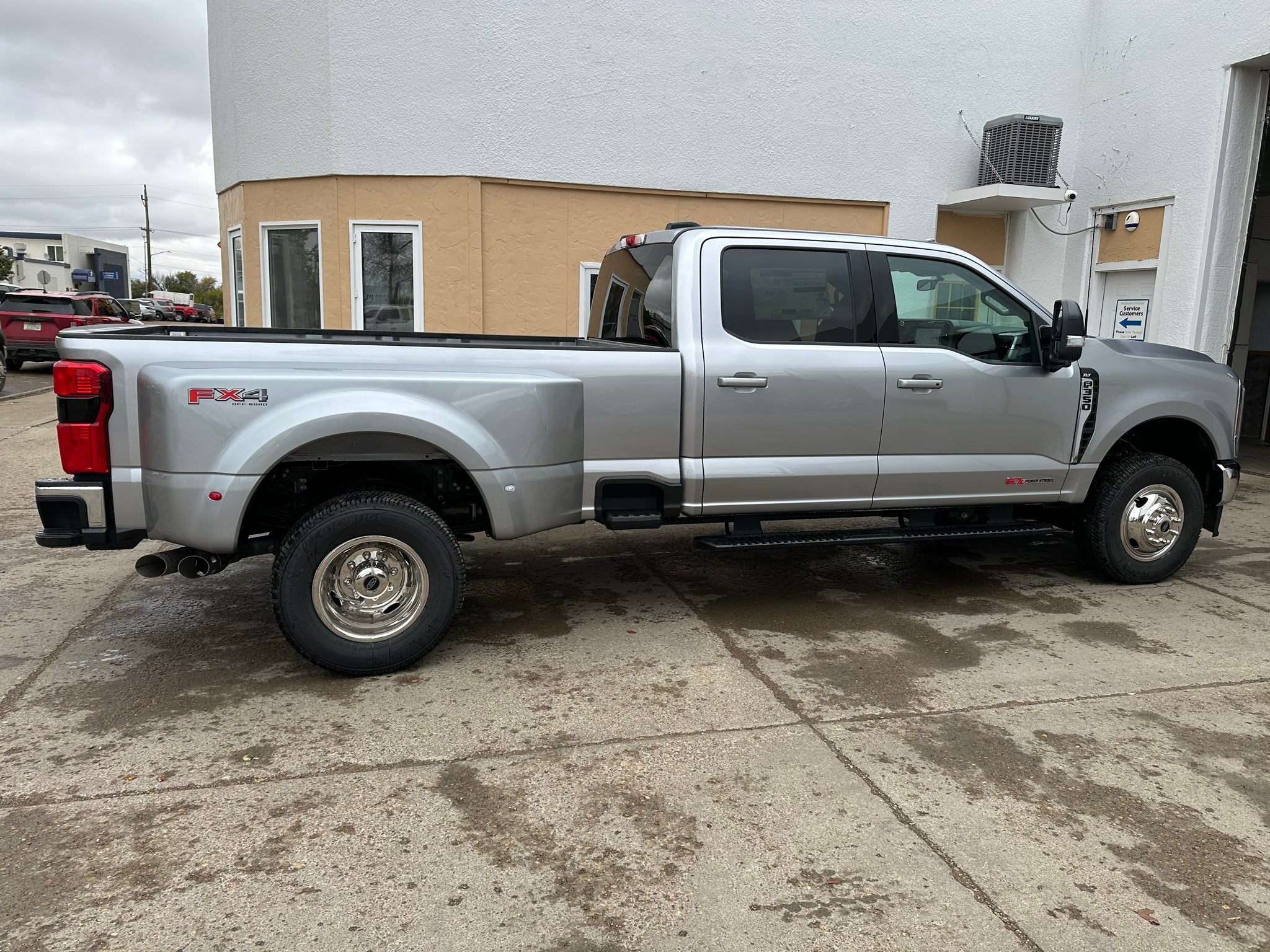 2027 Ford F-350 XLT