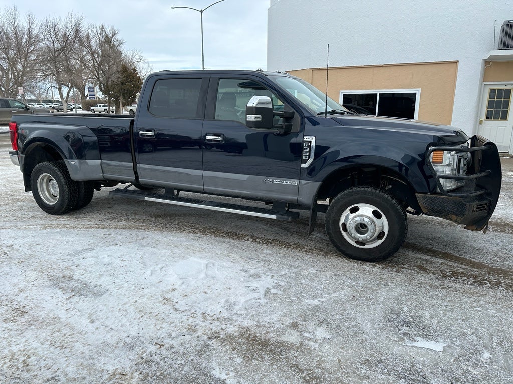 2022 Ford F-350 LARIAT