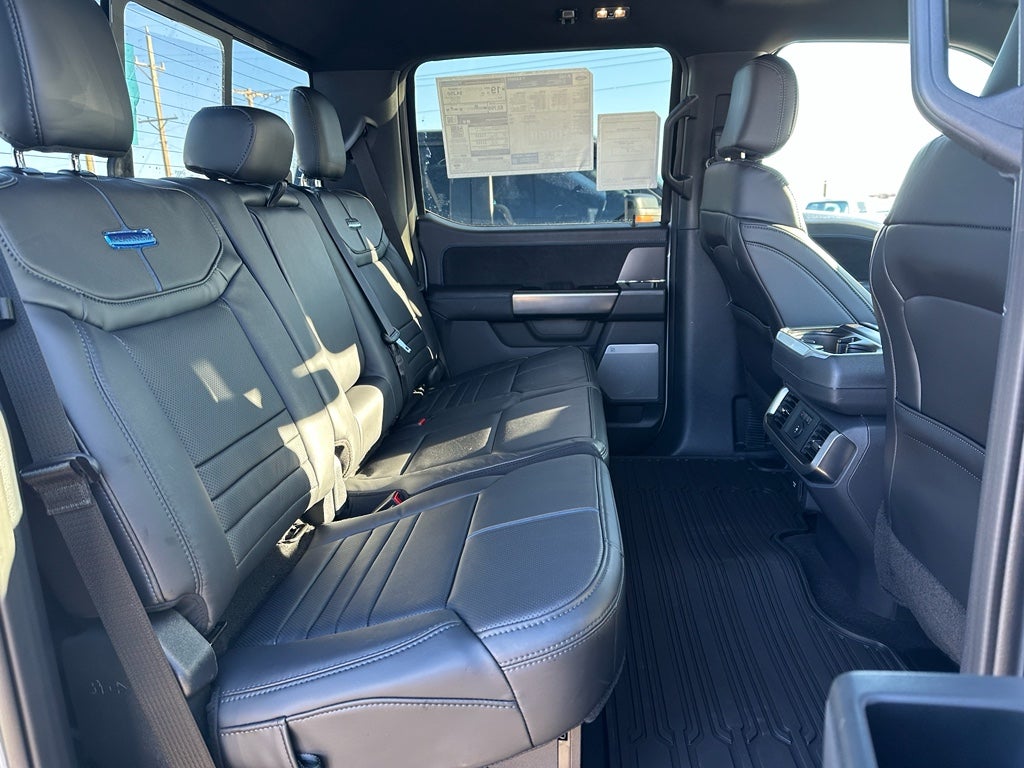 2025 Ford F-150 Platinum