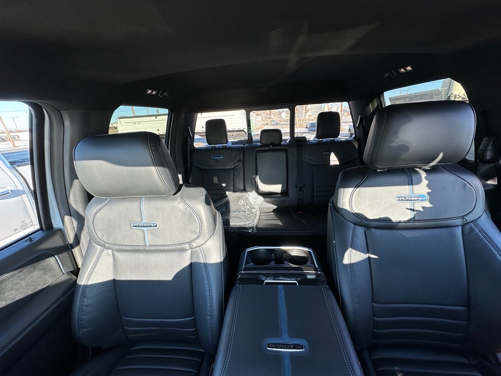 2025 Ford F-150 Platinum