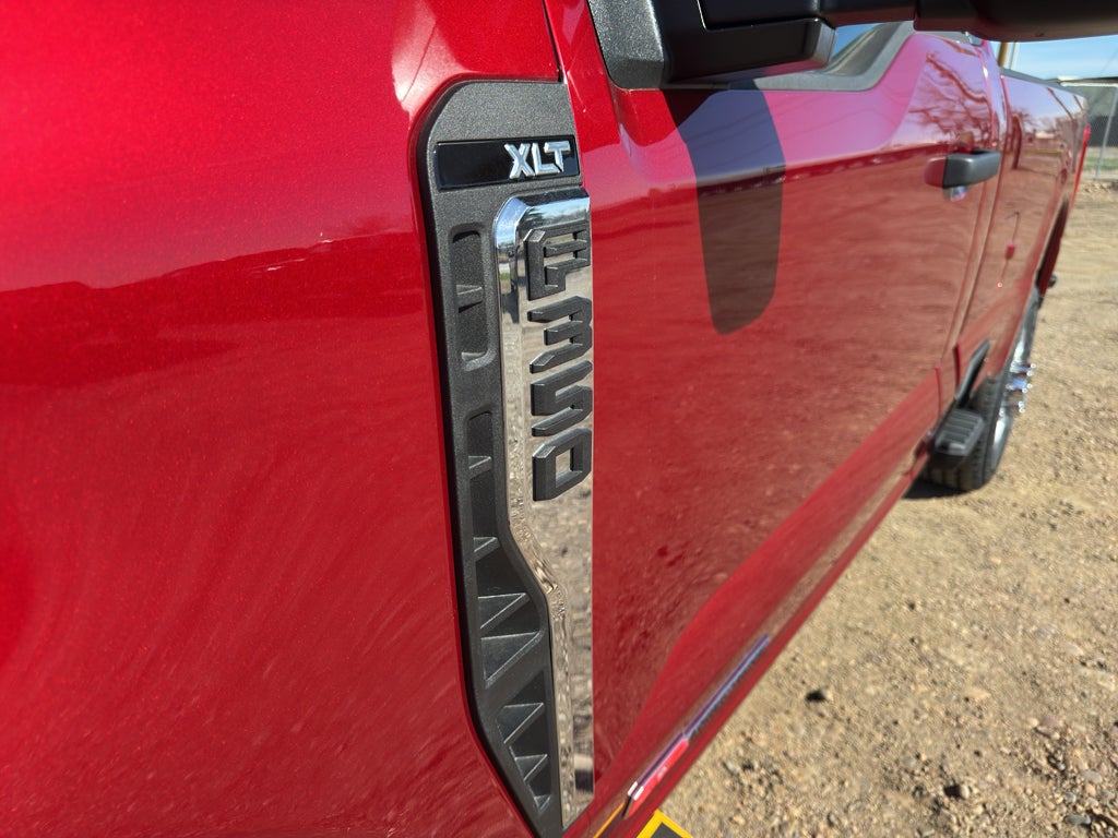 2026 Ford F-350 XLT