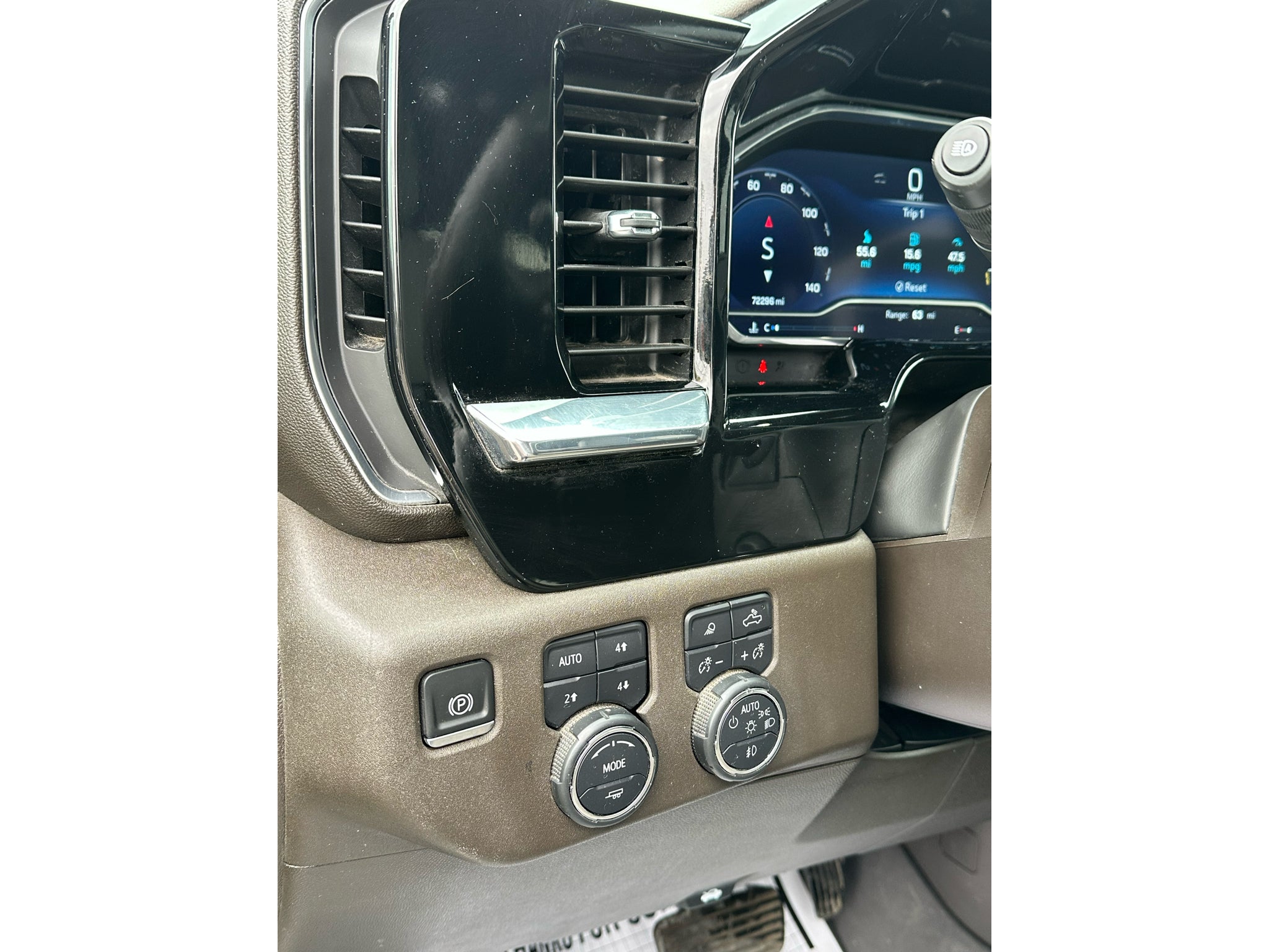 2024 Chevrolet Silverado LTZ