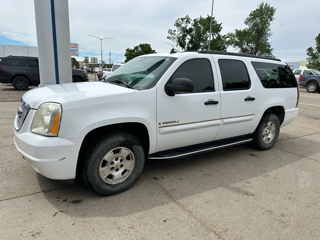 2007 GMC Yukon Denali's photo