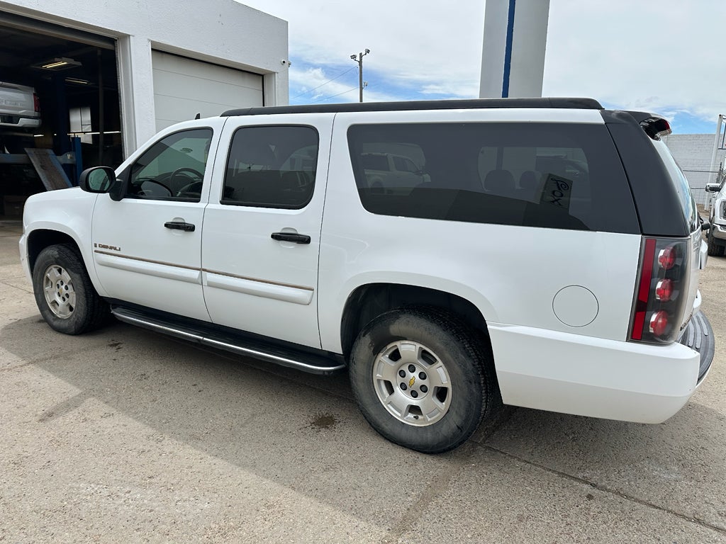 Used 2007 GMC Yukon XL Denali with VIN 1GKFK66847J307183 for sale in Wolf Point, MT