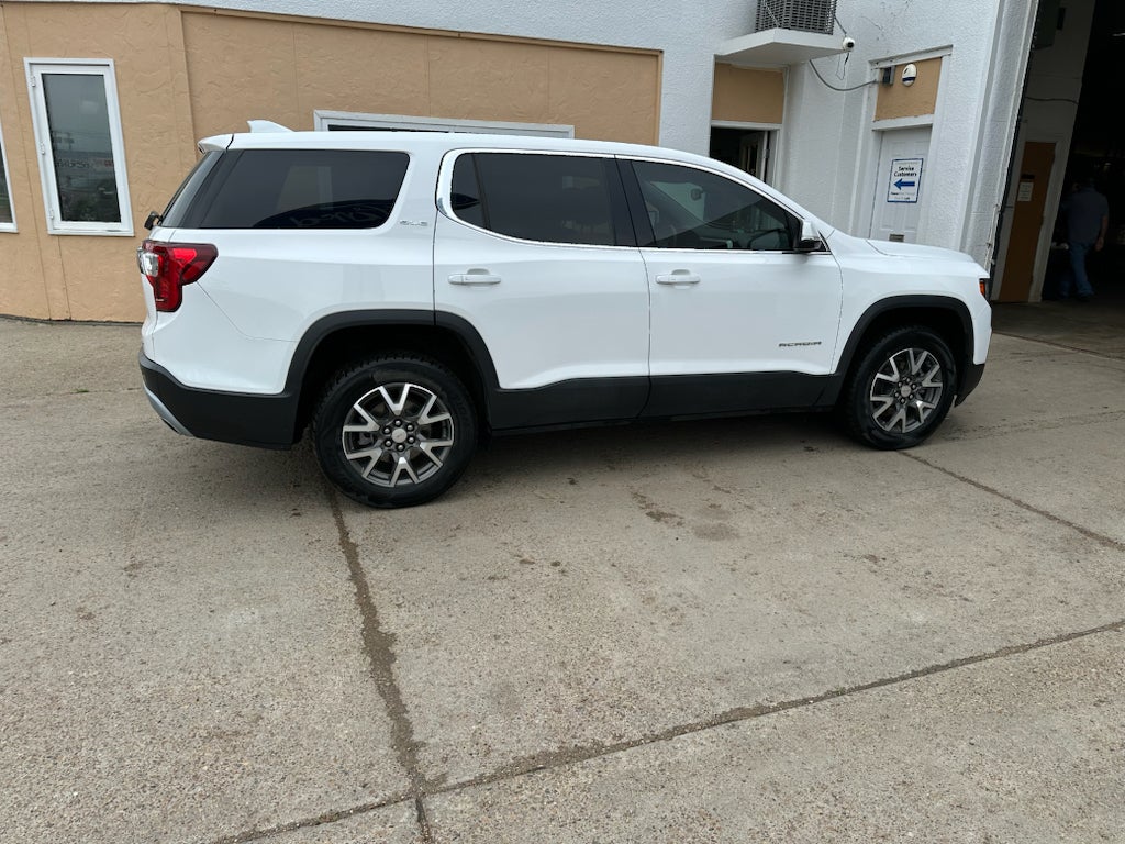 2022 GMC Acadia SLE
