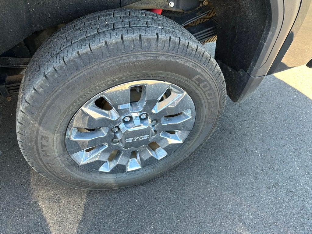 2022 GMC Sierra Denali