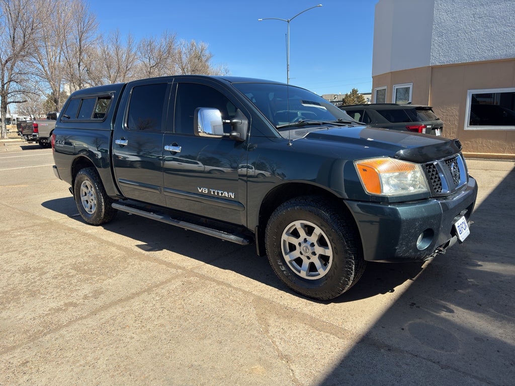 2005 Nissan Titan LE