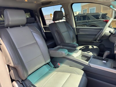 2005 Nissan Titan LE