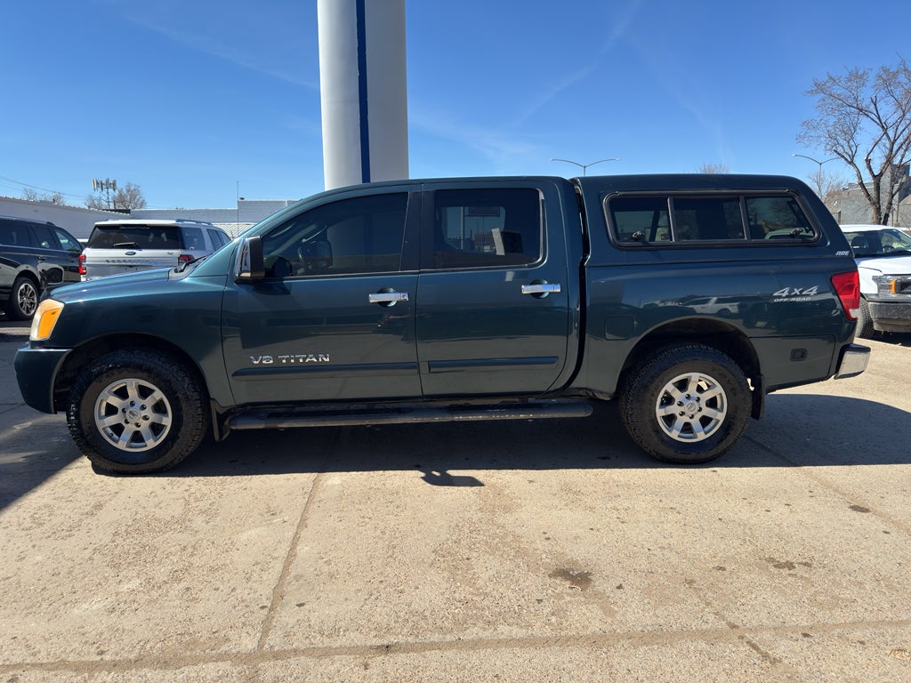 2005 Nissan Titan LE