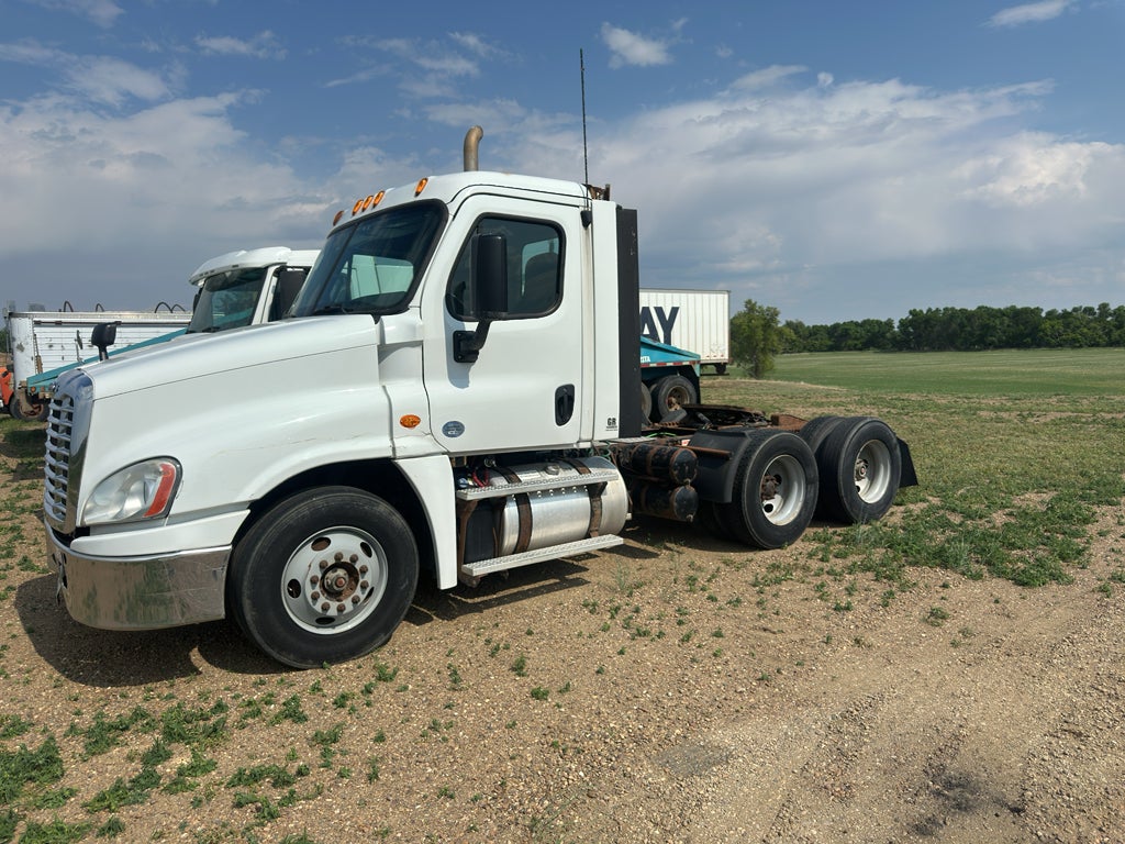 2015 Freightliner Cascadia 125 125