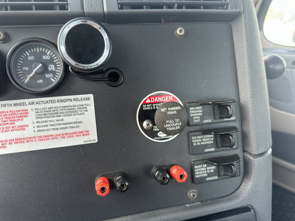 2015 Freightliner Cascadia 125 125