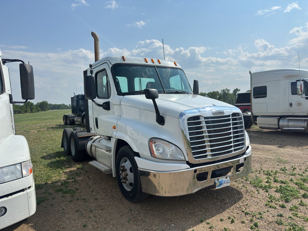 2015 Freightliner Cascadia 125 125