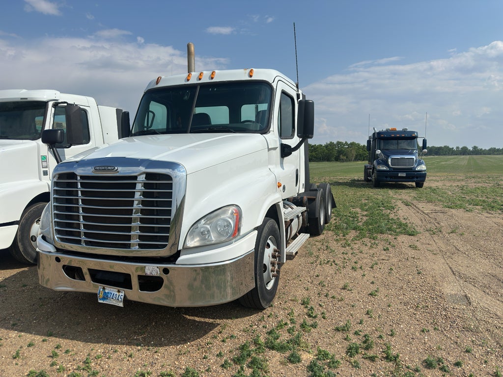 2015 Freightliner Cascadia 125 125