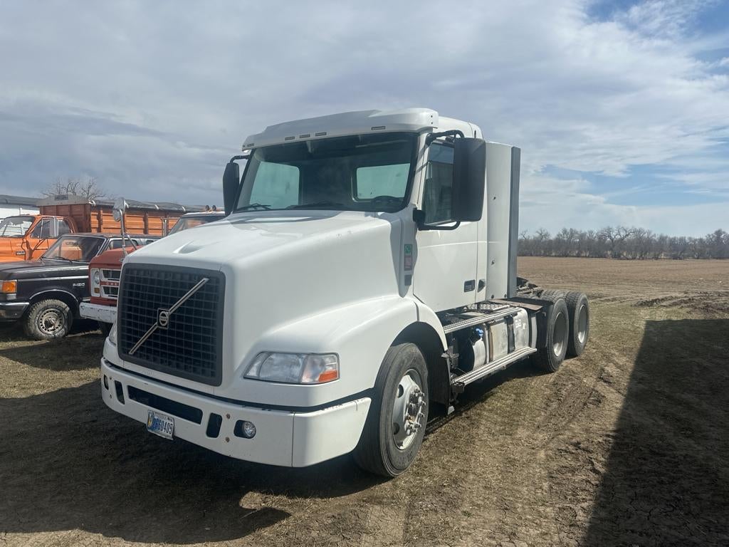 2012 Volvo VNM D13H